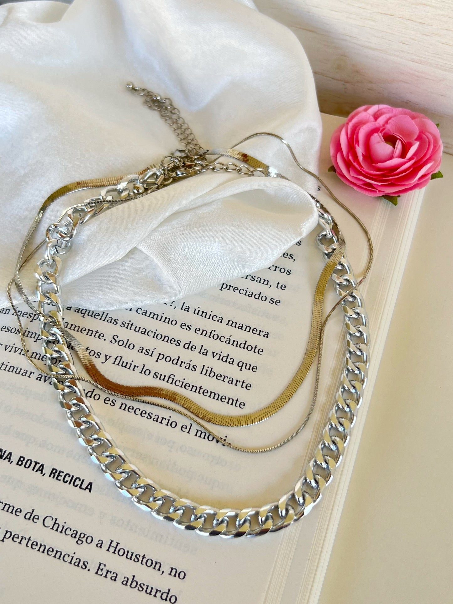 Venus necklace versatile and can be dressed up or down occasion