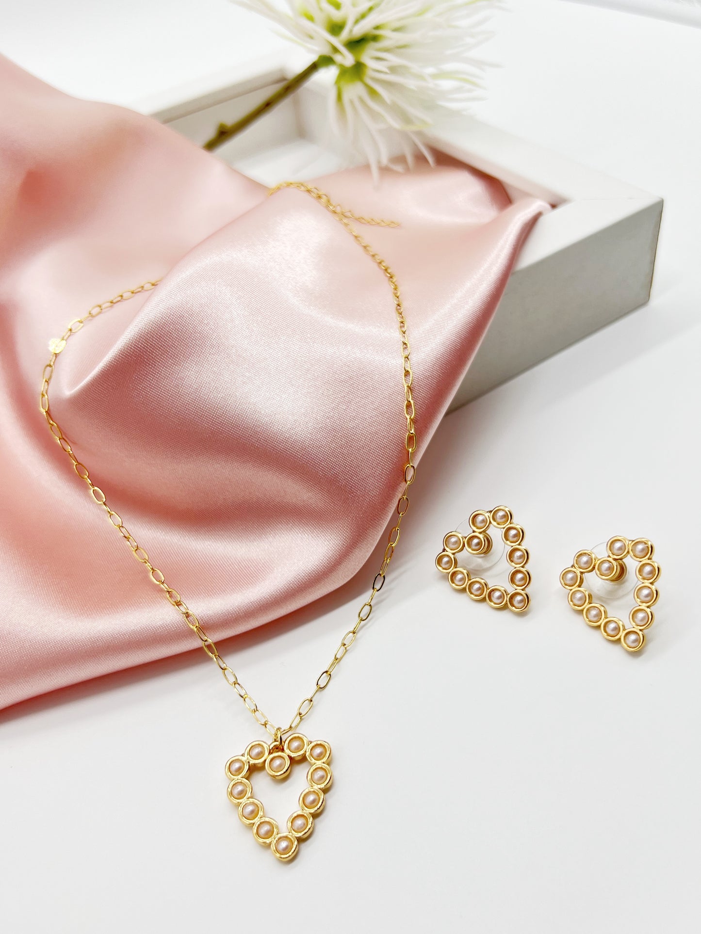 Love necklace set
