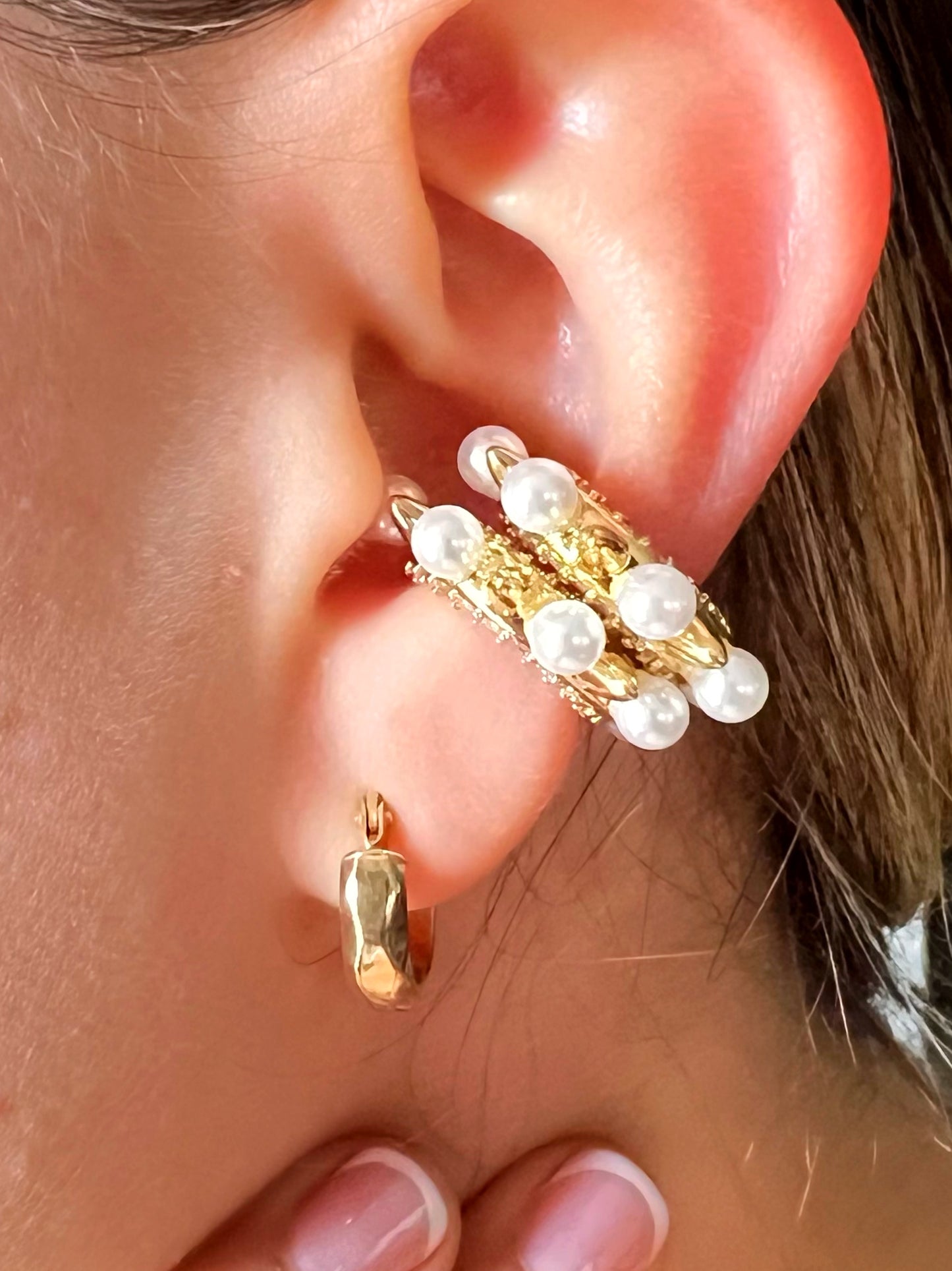 Roxy ear cuff