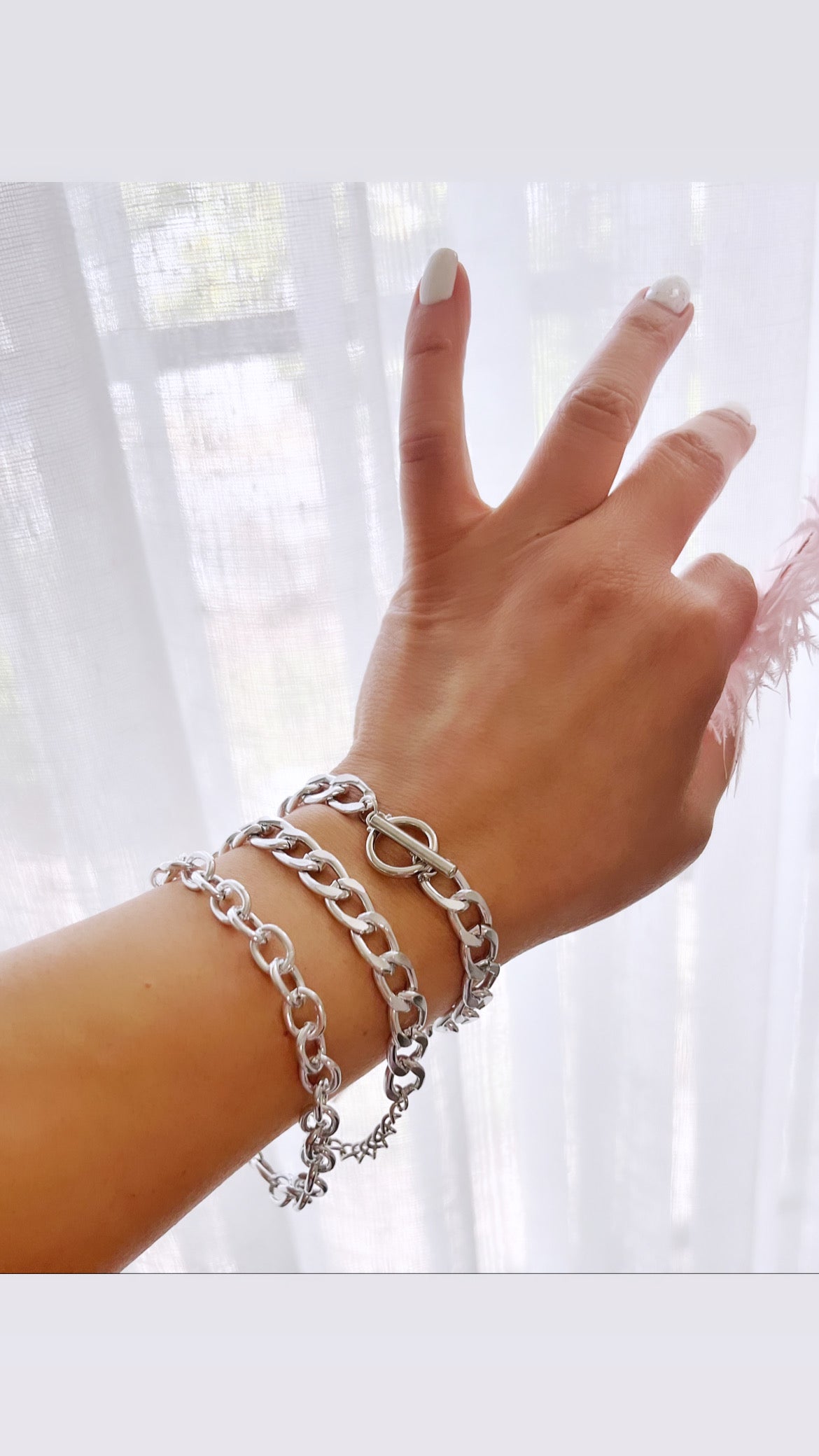 Elida Set of silver bracelets three beautiful styles that will highlight your look