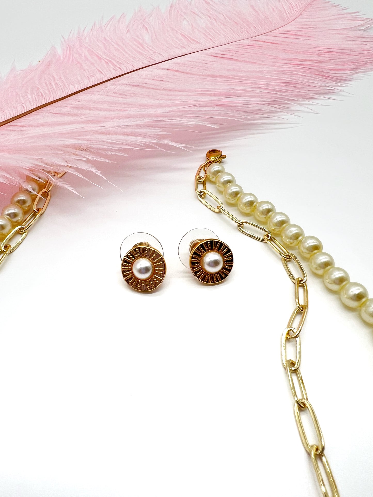 Pearl necklace set